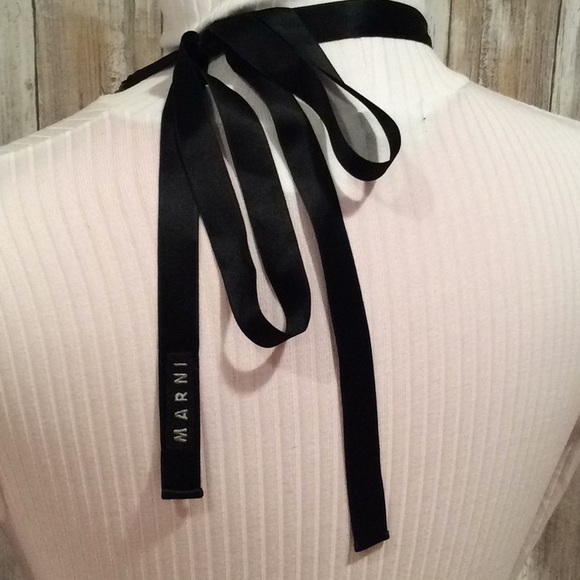 AUTH “MARNI” LONG, LEATHER FLOWER, RIBBON NECKLACE - Picture 6 of 6